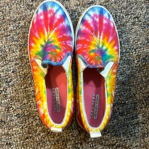 Skechers memory foam slip on sneakers